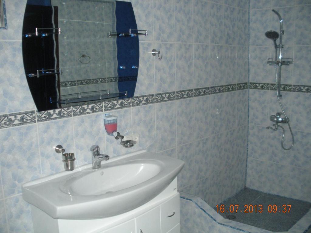 Edemi Hotell Kutaisi Rom bilde