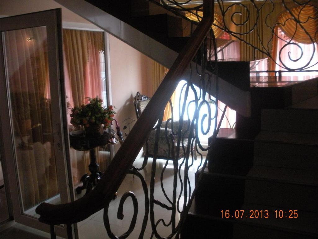 Edemi Hotell Kutaisi Rom bilde