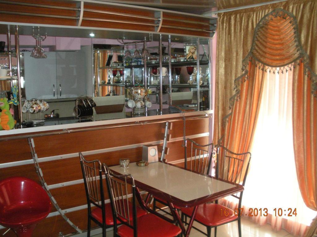 Edemi Hotell Kutaisi Rom bilde