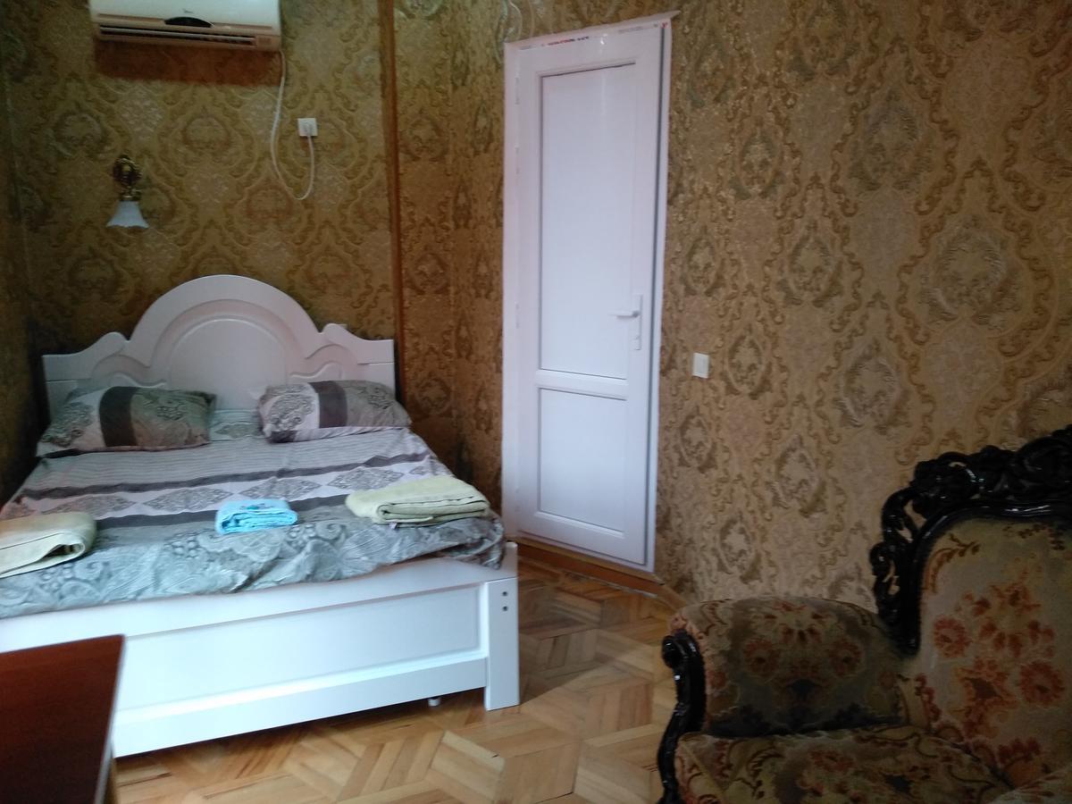Edemi Hotell Kutaisi Eksteriør bilde